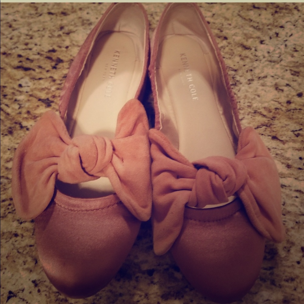 Kenneth Cole Pink Velvet and Sateen Flats - sz 8